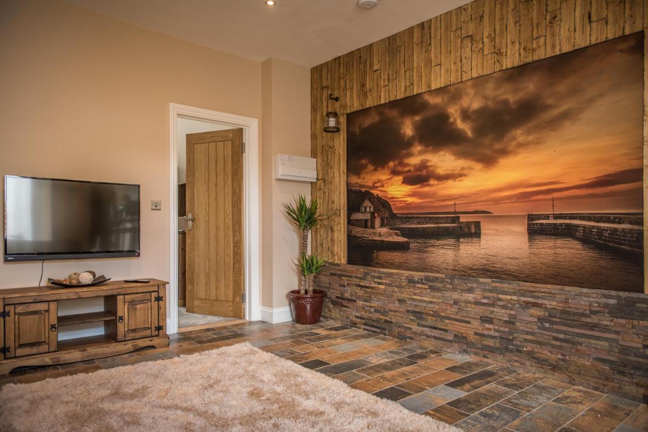 Deluxe Rustic Charlestown Themed Apartment セント・オーステル エクステリア 写真