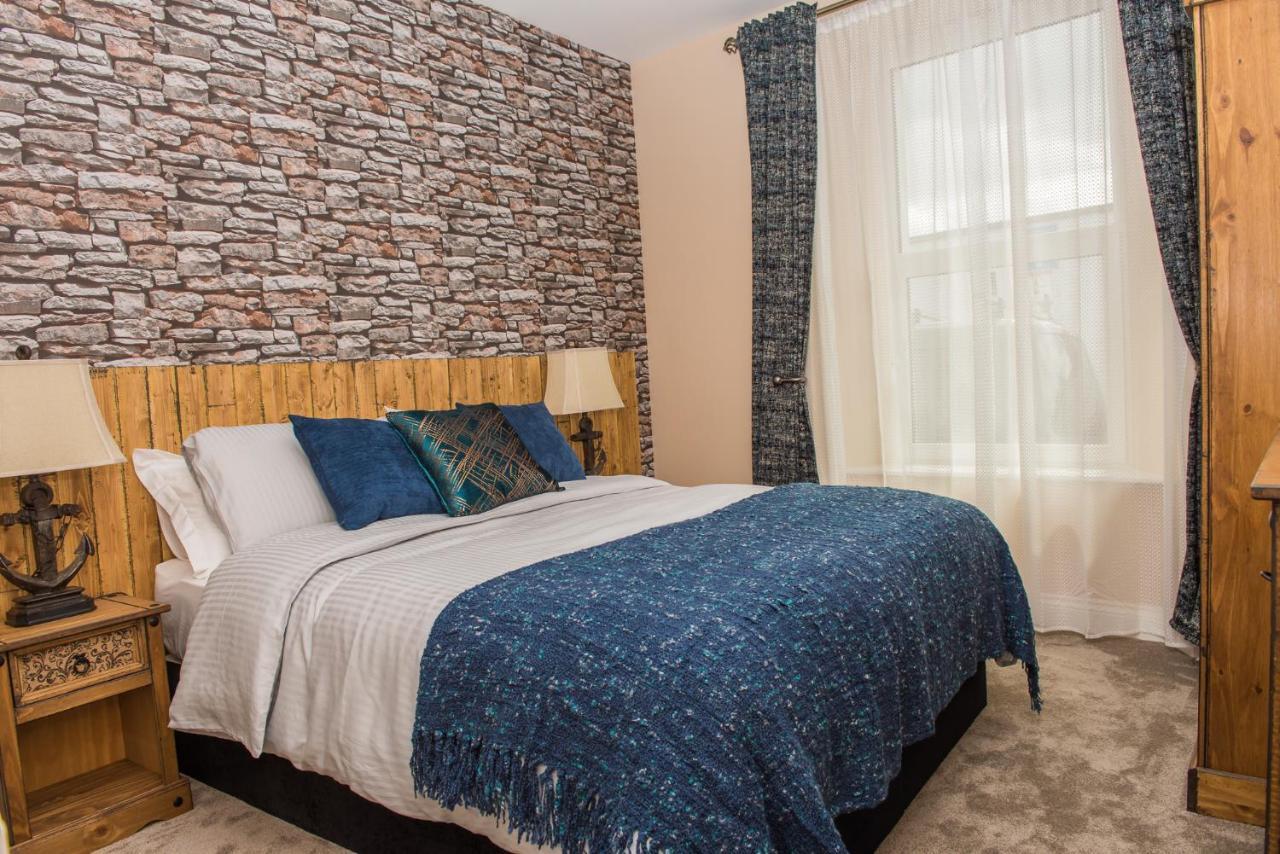 Deluxe Rustic Charlestown Themed Apartment セント・オーステル エクステリア 写真